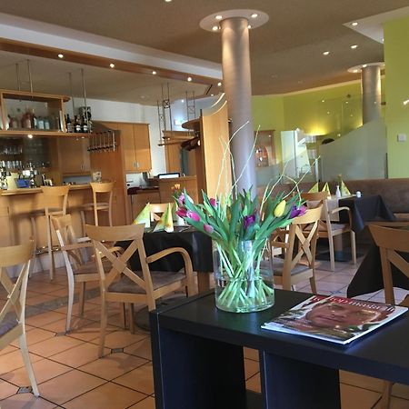 Braunsbedra Warias Hotel & Restaurant מראה חיצוני תמונה