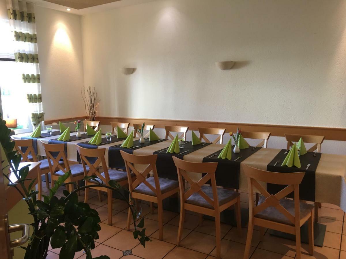 Braunsbedra Warias Hotel & Restaurant מראה חיצוני תמונה