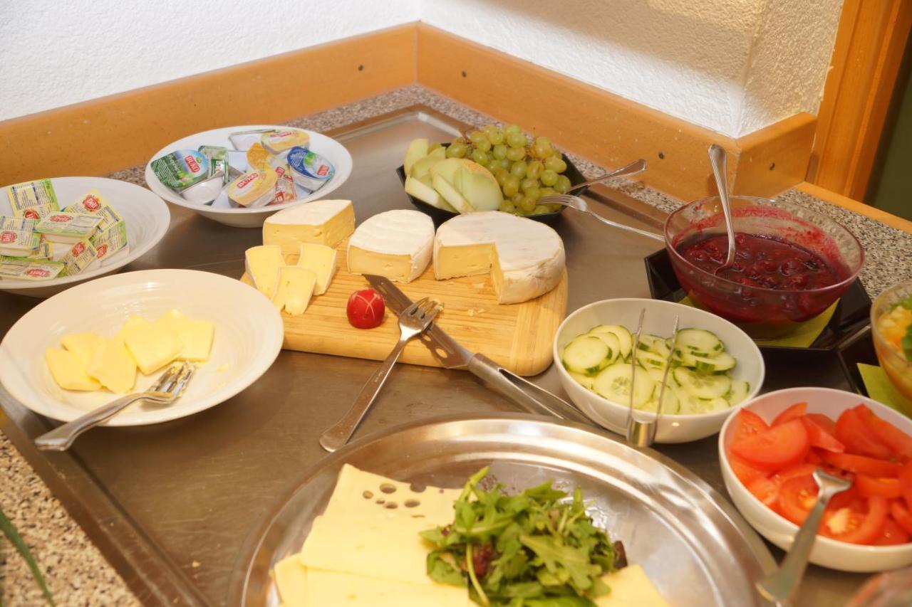 Braunsbedra Warias Hotel & Restaurant מראה חיצוני תמונה